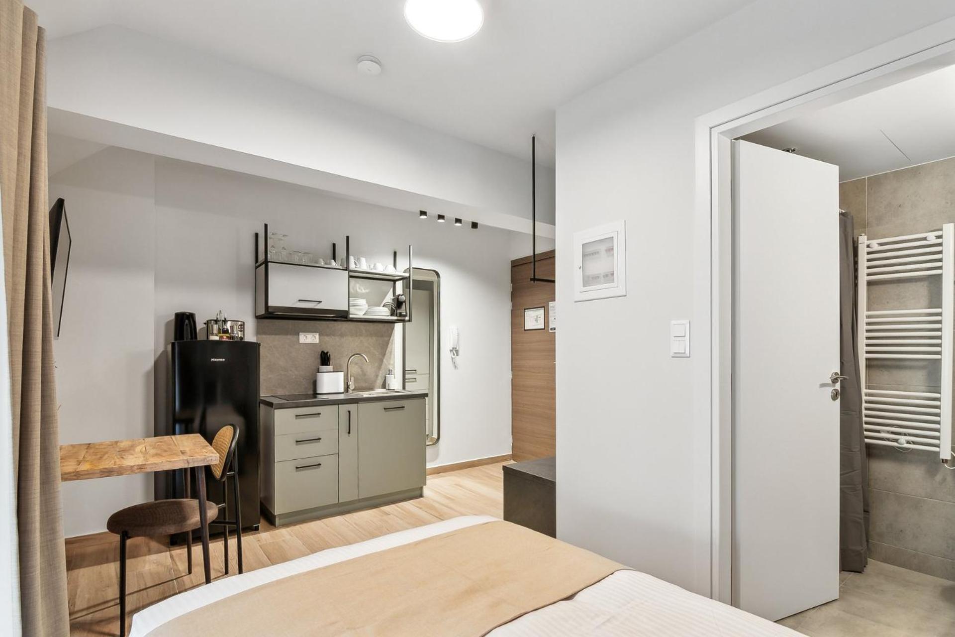 Limehome Athens Solonos City Center Ngoại thất bức ảnh