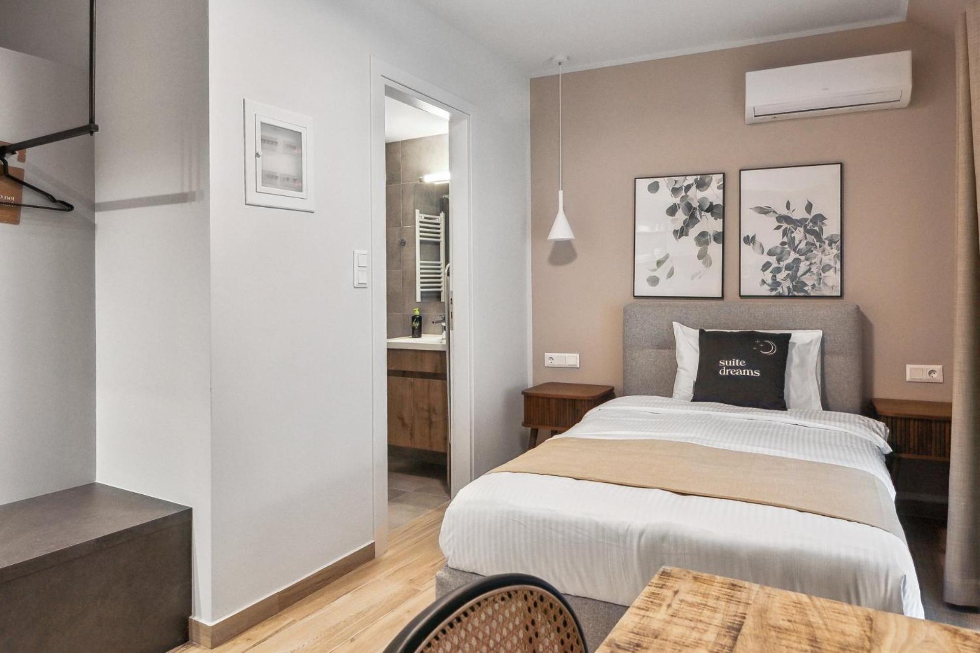 Limehome Athens Solonos City Center Ngoại thất bức ảnh