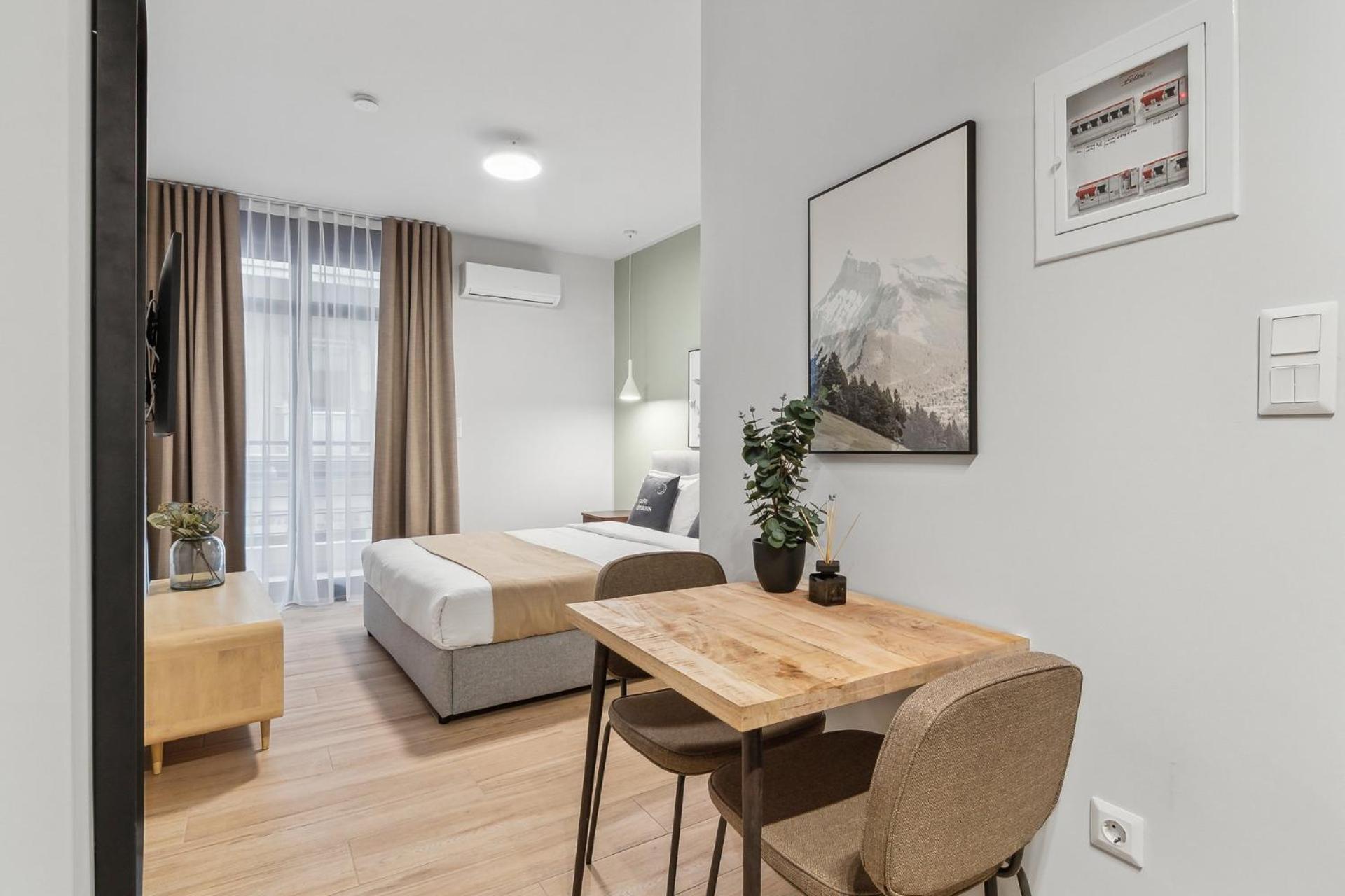 Limehome Athens Solonos City Center Ngoại thất bức ảnh