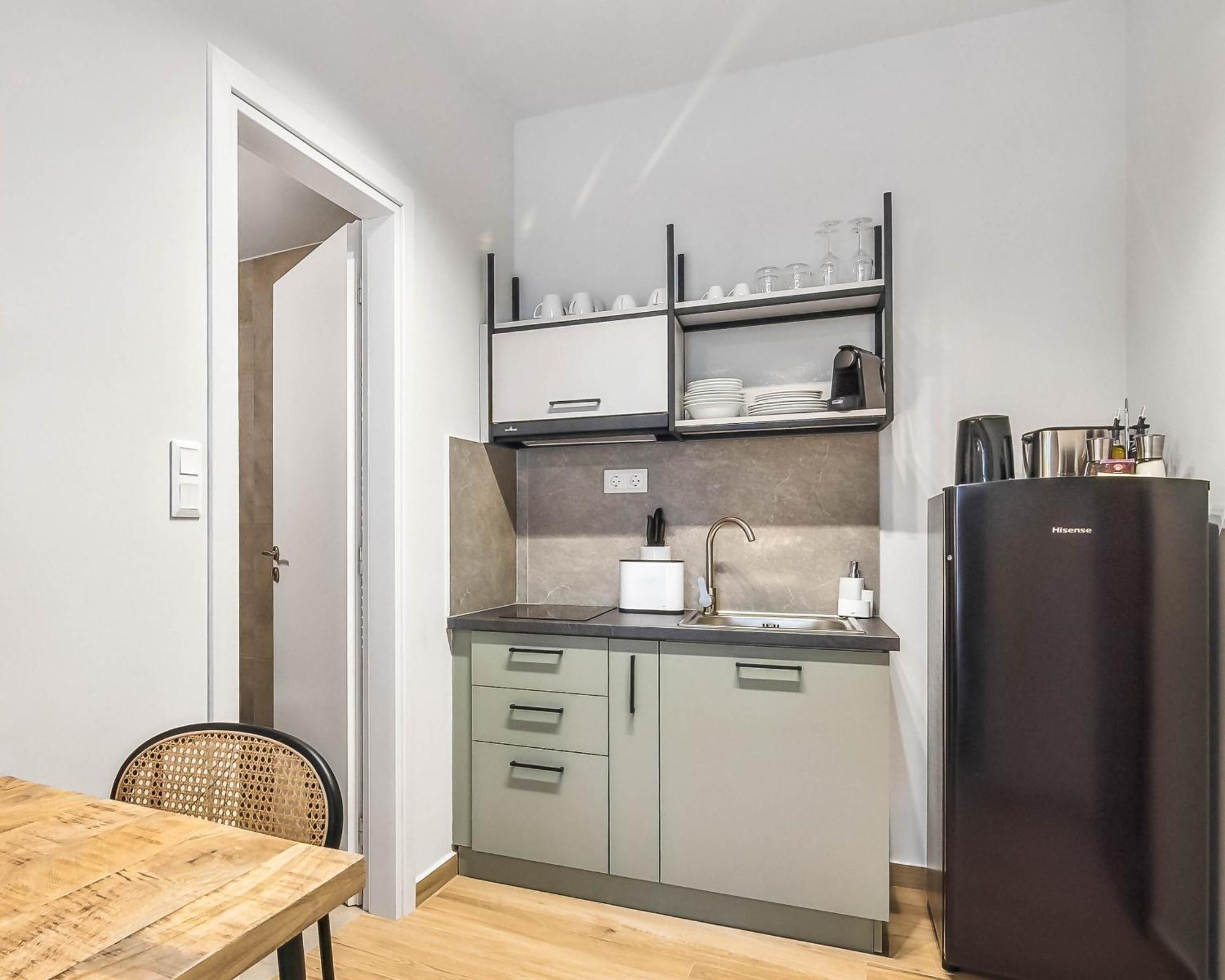 Limehome Athens Solonos City Center Ngoại thất bức ảnh